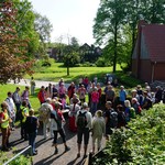 50 Wanderer fanden sich zu der Tour durch die Davert ein (Foto: WHB). (vergrößerte Bildansicht wird geöffnet)