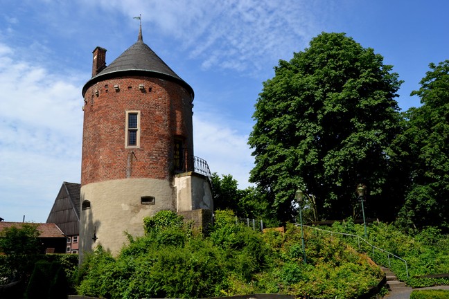 Burgturm Davensberg  Foto/ Heimatverein Davensberg e. V.