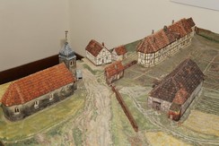 Modell der St. Josefs-Kirche und des Leprosoriums, Quelle: Heimatmuseum Kinderhaus