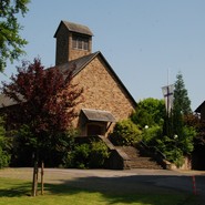 Die Evangelische Kirche in Witten-Buchholz wird nach ihrer Endwidmung durch das Bündnis für Buchholz e. V. für Kulturveranstaltungen sowie Treffen von lokalen Vereinen und Gruppen erhalten und genutzt. Foto/ Erich Wiggers (vergrößerte Bildansicht wird geöffnet)